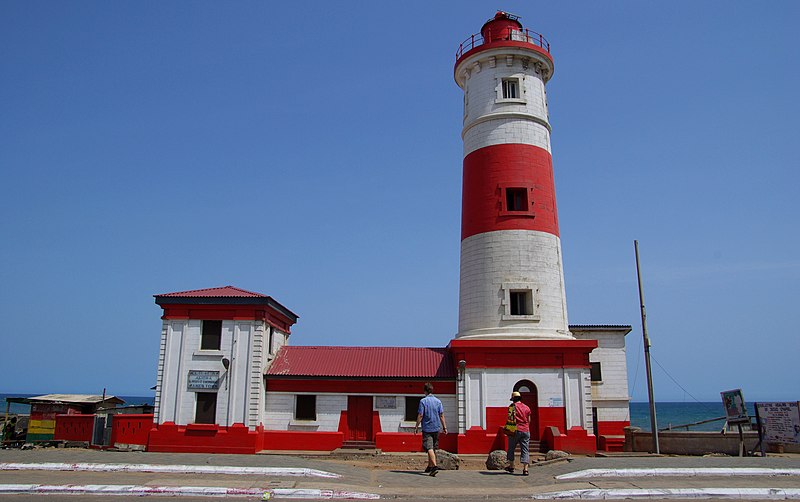 James Town Light House at James Town, Ghana. Image by Albgoess. CC-BY-SA-4.0. Via Wikipedia Commons.